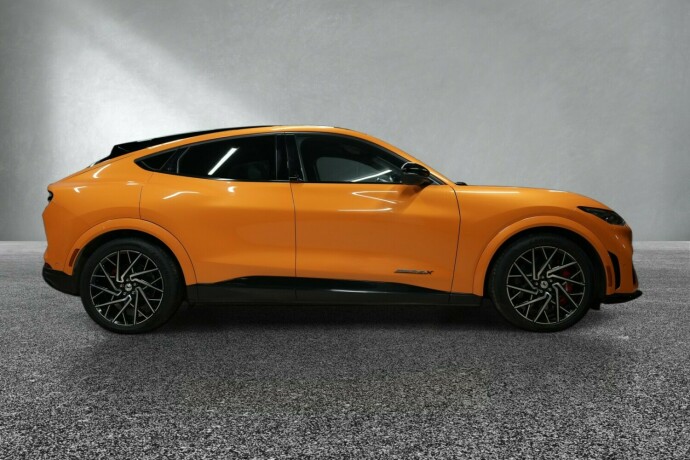 ford-mustang-mach-e-elektrisitet-2022-big-5