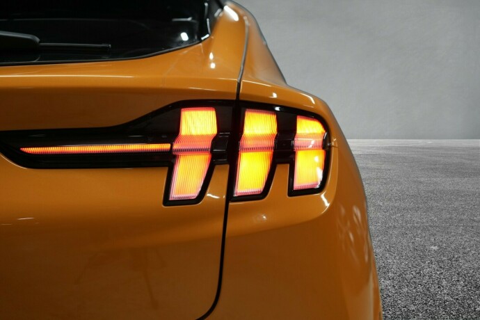 ford-mustang-mach-e-elektrisitet-2022-big-9