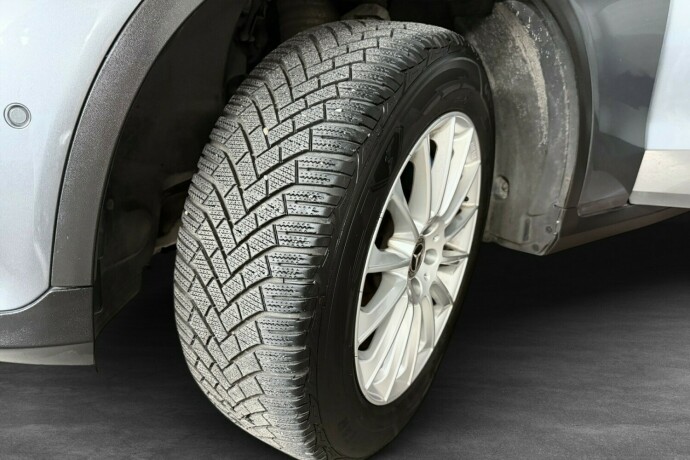 mercedes-benz-glc-elektrisitetbensin-2018-big-46