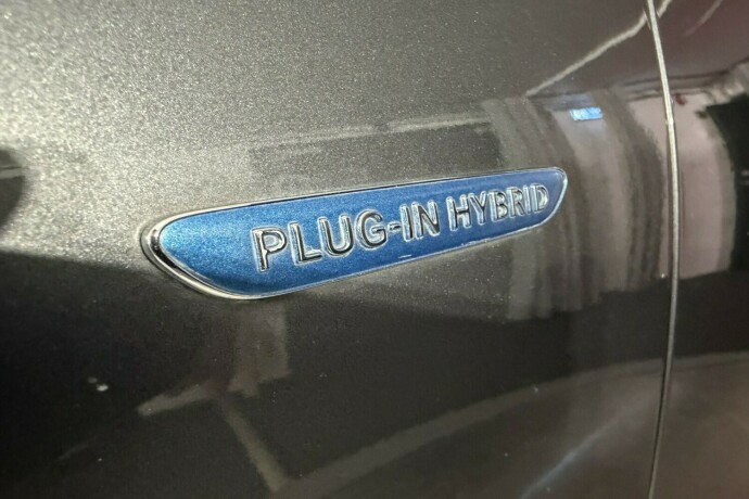 mercedes-benz-glc-elektrisitetbensin-2018-big-33