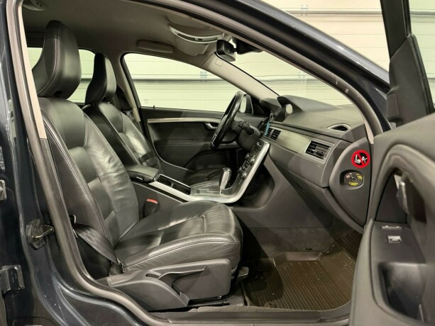 volvo-v70-diesel-2012-big-9