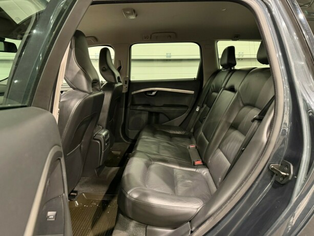 volvo-v70-diesel-2012-big-11