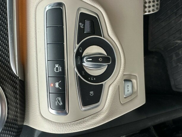 mercedes-benz-marco-polo-diesel-2017-big-12