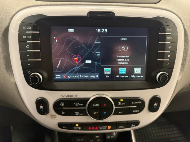 kia-soul-elektrisitet-2015-big-13