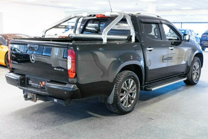 mercedes-benz-x-klasse-diesel-2018-big-2