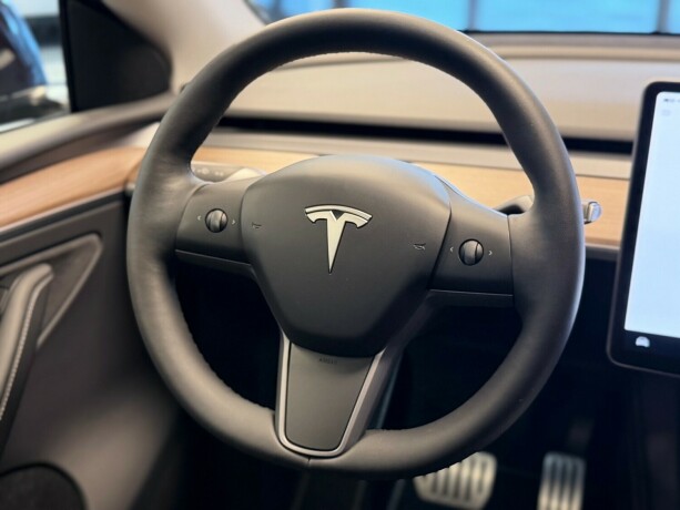 tesla-model-y-elektrisitet-2024-big-21
