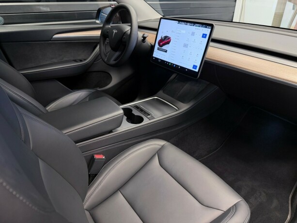 tesla-model-y-elektrisitet-2024-big-15