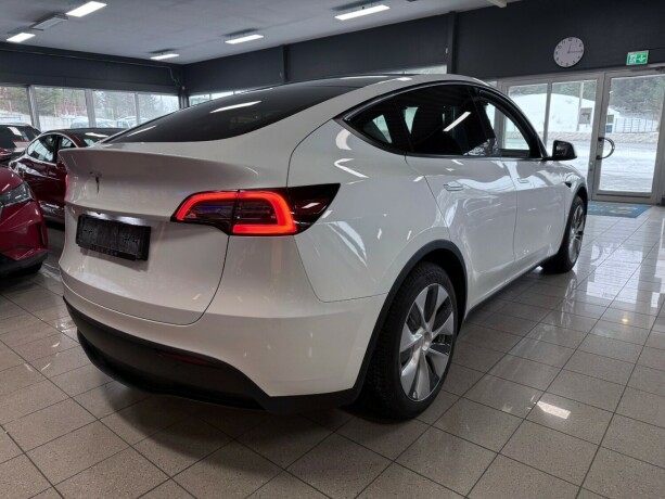 tesla-model-y-elektrisitet-2024-big-6