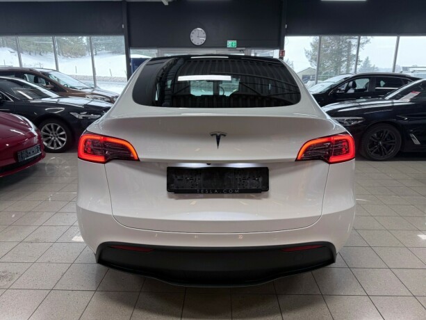 tesla-model-y-elektrisitet-2024-big-5