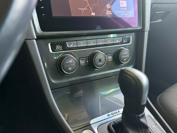 volkswagen-golf-elektrisitet-2020-big-22