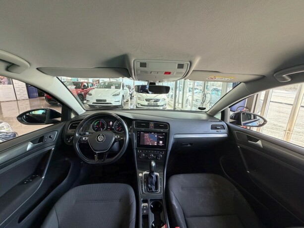 volkswagen-golf-elektrisitet-2020-big-16