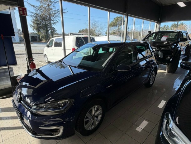 volkswagen-golf-elektrisitet-2020-big-14