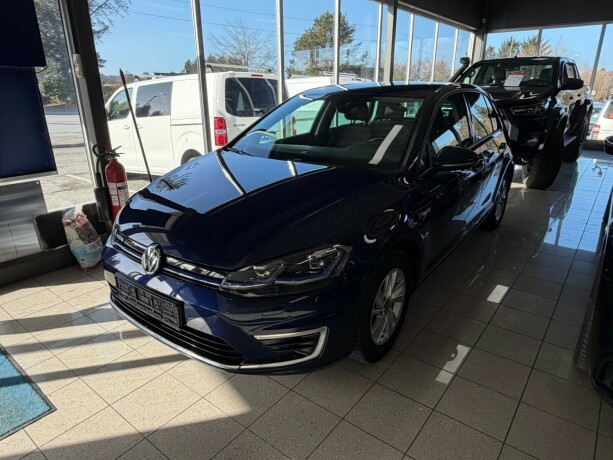 volkswagen-golf-elektrisitet-2020-big-0