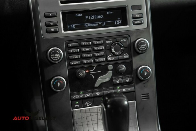 volvo-xc-70-diesel-2011-big-32