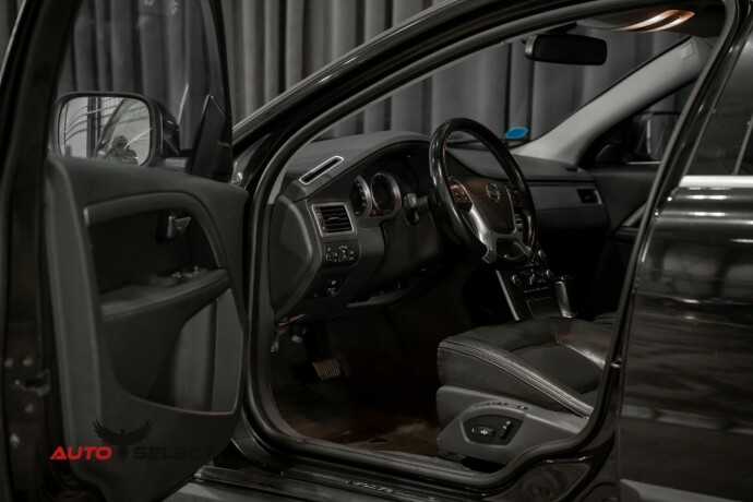 volvo-xc-70-diesel-2011-big-19