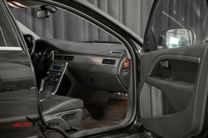 volvo-xc-70-diesel-2011-big-16