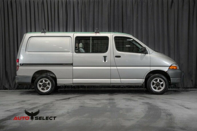 toyota-hiace-diesel-2005-big-12
