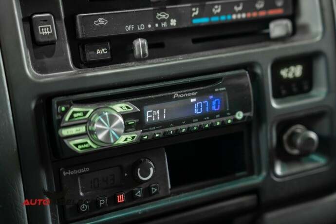 toyota-hiace-diesel-2005-big-30