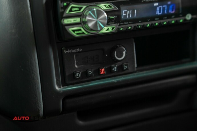 toyota-hiace-diesel-2005-big-29