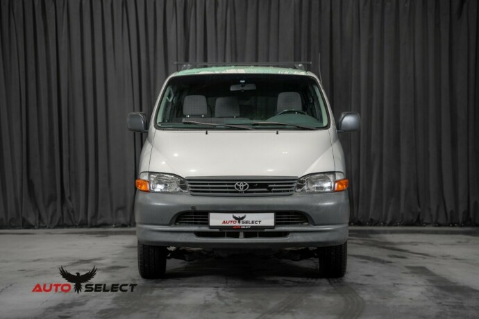 toyota-hiace-diesel-2005-big-3