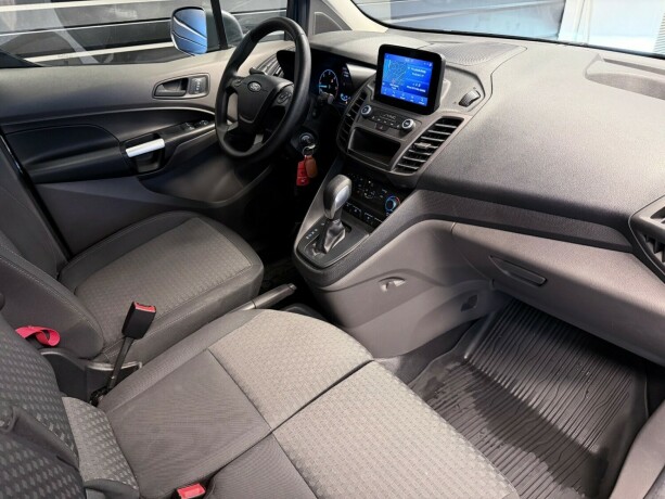 ford-transit-connect-diesel-2018-big-13