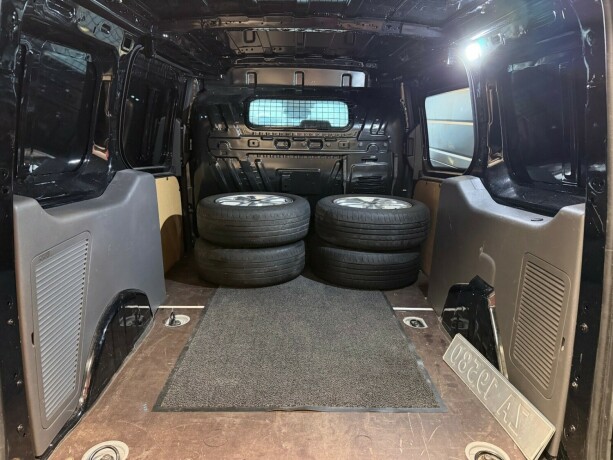 ford-transit-connect-diesel-2018-big-21