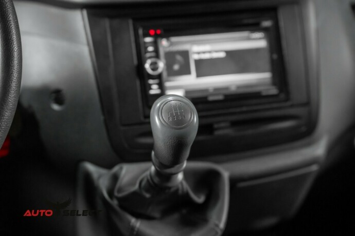 mercedes-benz-vito-diesel-2011-big-29