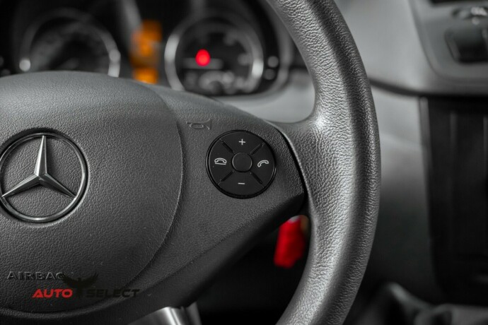 mercedes-benz-vito-diesel-2011-big-25