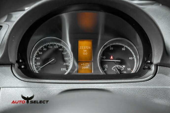 mercedes-benz-vito-diesel-2011-big-24