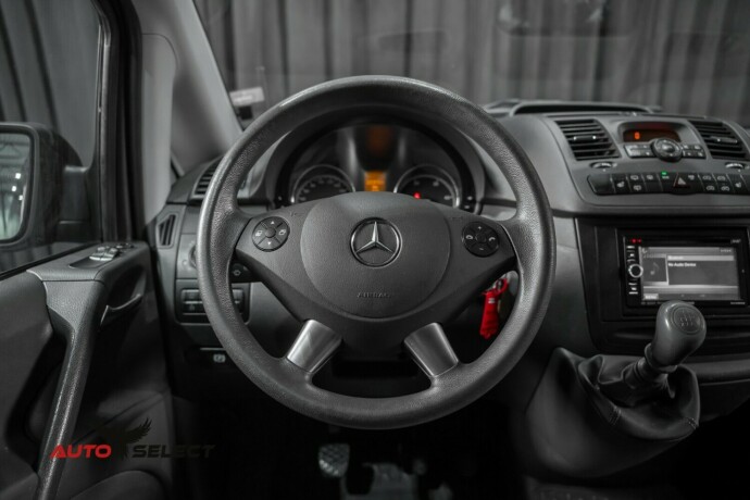 mercedes-benz-vito-diesel-2011-big-21
