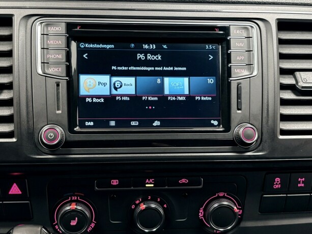 volkswagen-transporter-diesel-2017-big-20