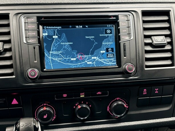 volkswagen-transporter-diesel-2017-big-21