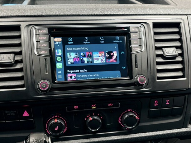 volkswagen-transporter-diesel-2017-big-25