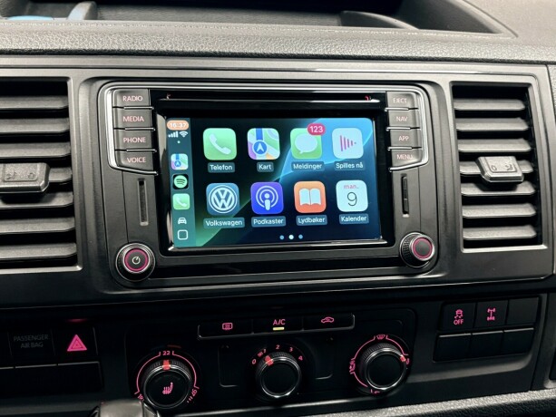 volkswagen-transporter-diesel-2017-big-24