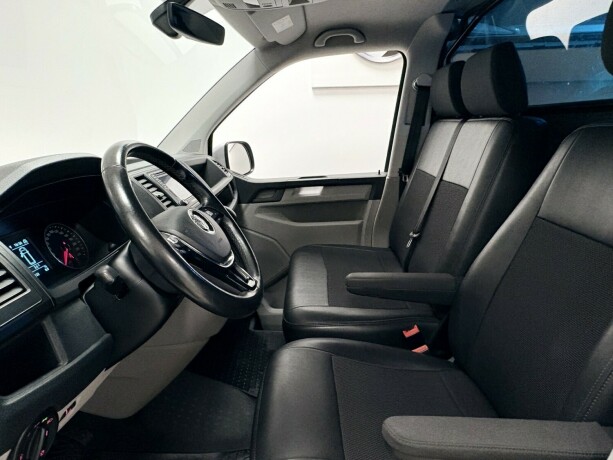 volkswagen-transporter-diesel-2017-big-10