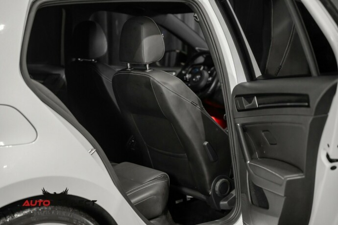 volkswagen-golf-bensin-2016-big-15