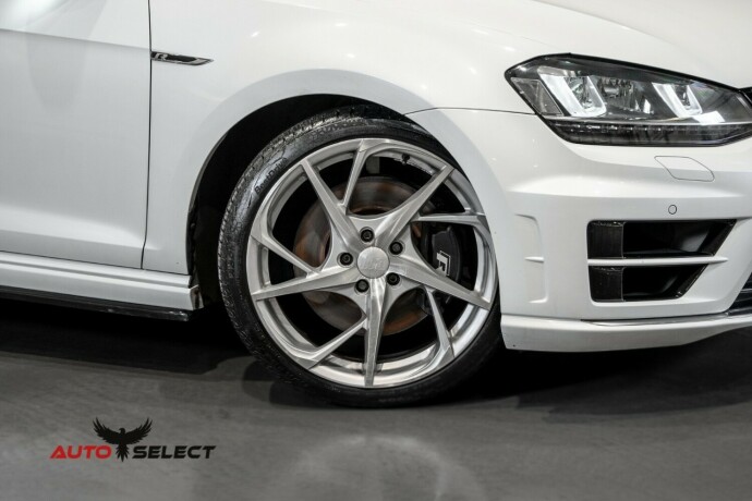 volkswagen-golf-bensin-2016-big-2