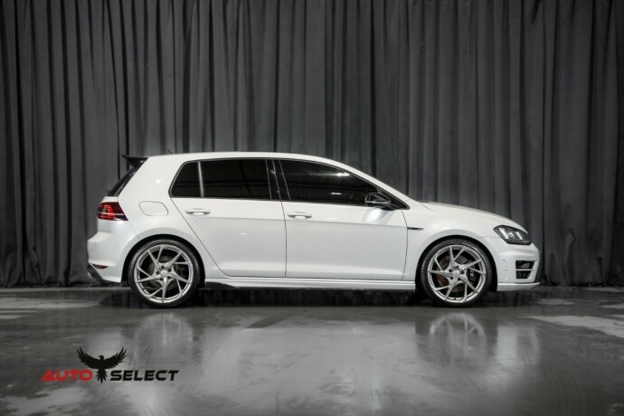 volkswagen-golf-bensin-2016-big-14