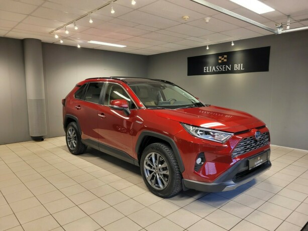 toyota-rav4-elektrisitetbensin-2020-big-1