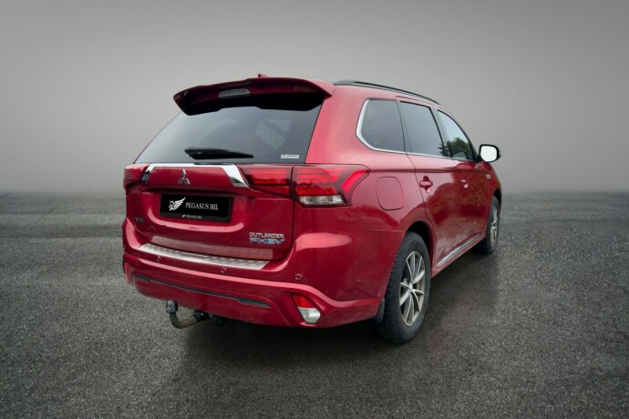 mitsubishi-outlander-elektrisitetbensin-2019-big-3