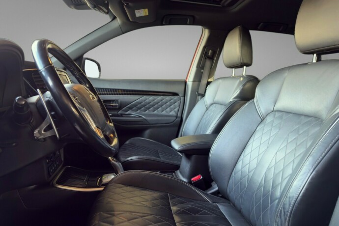 mitsubishi-outlander-elektrisitetbensin-2019-big-6