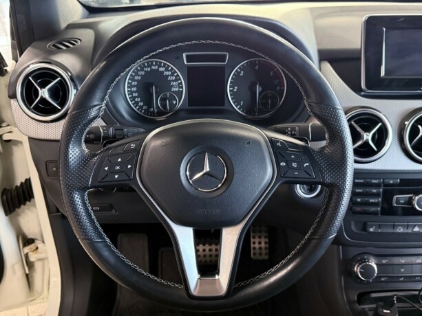 mercedes-benz-b-klasse-diesel-2012-big-12