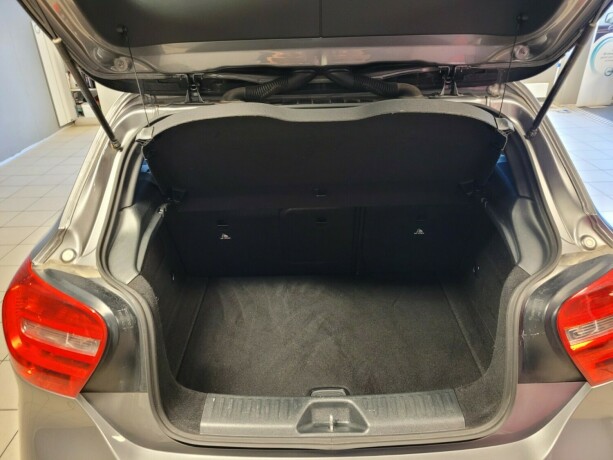 mercedes-benz-a-klasse-bensin-2013-big-17