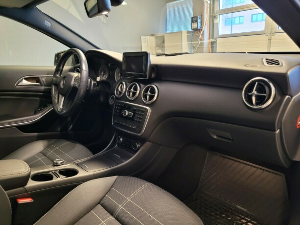 mercedes-benz-a-klasse-bensin-2013-big-13