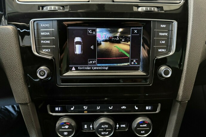 volkswagen-golf-diesel-2013-big-15