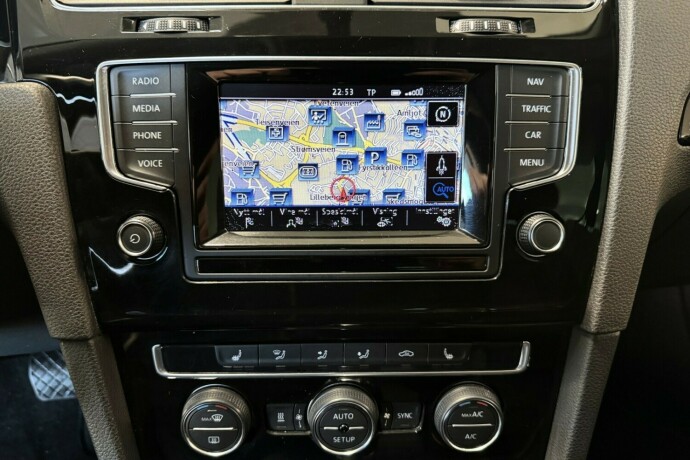 volkswagen-golf-diesel-2013-big-14