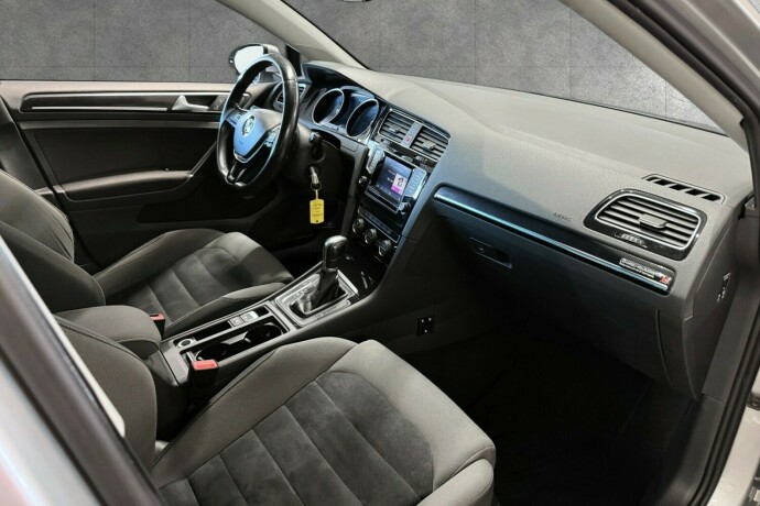 volkswagen-golf-diesel-2013-big-13