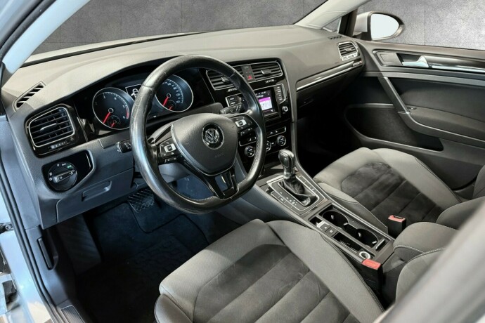 volkswagen-golf-diesel-2013-big-9