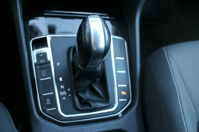 volkswagen-golf-sportsvan-bensin-2017-big-13