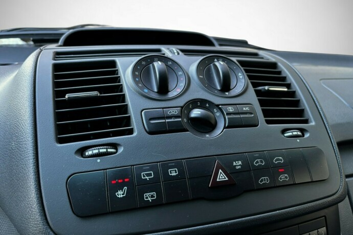 mercedes-benz-vito-diesel-2012-big-20